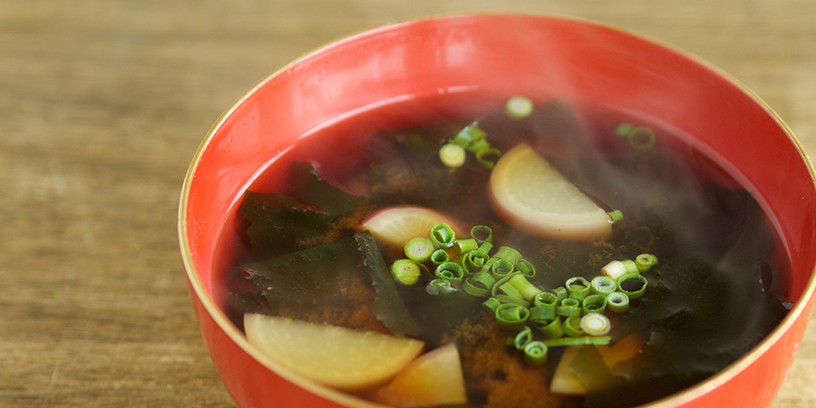 「そら豆で作った味噌」の味噌汁